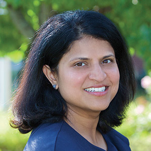 Hemalatha Rajanna, MD, Directora médica de la atención residencial para recuperación de la depresión Focus para adultos en West Allis, psiquiatra